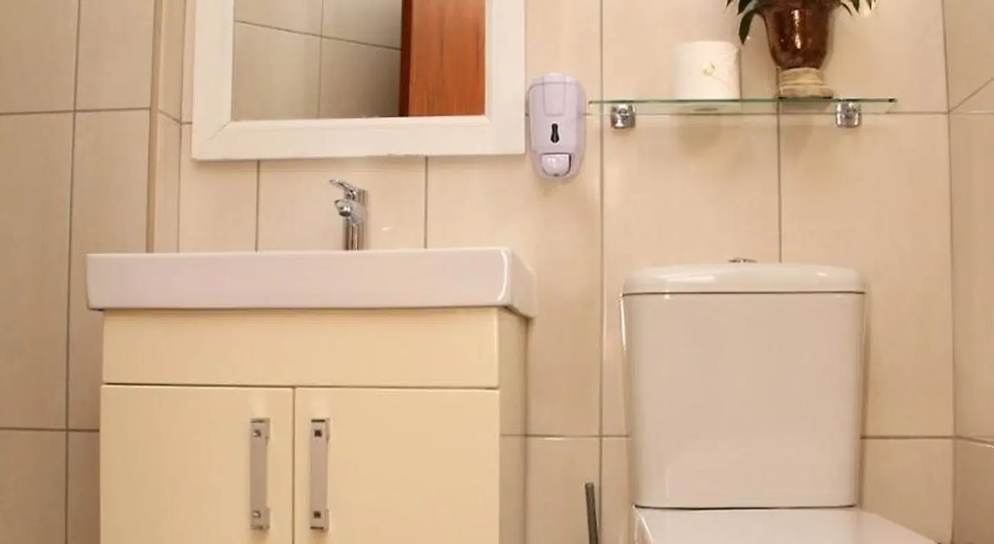 Del Roza Guest House Badezimmer