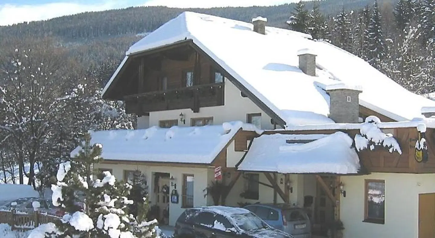 Hotel Pension Schwaiger EXTERIOR