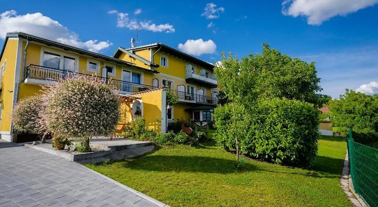Berghof EXTERIOR