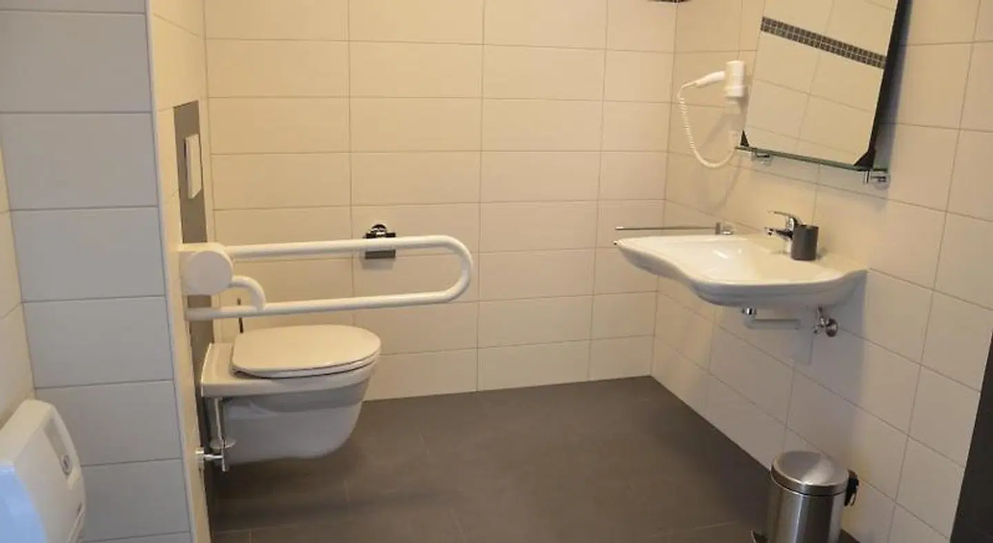 Apartment Haus Van der Leij Badezimmer