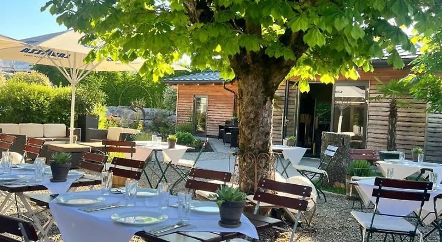 Patrix Hotel, Restaurant, Bar Garten