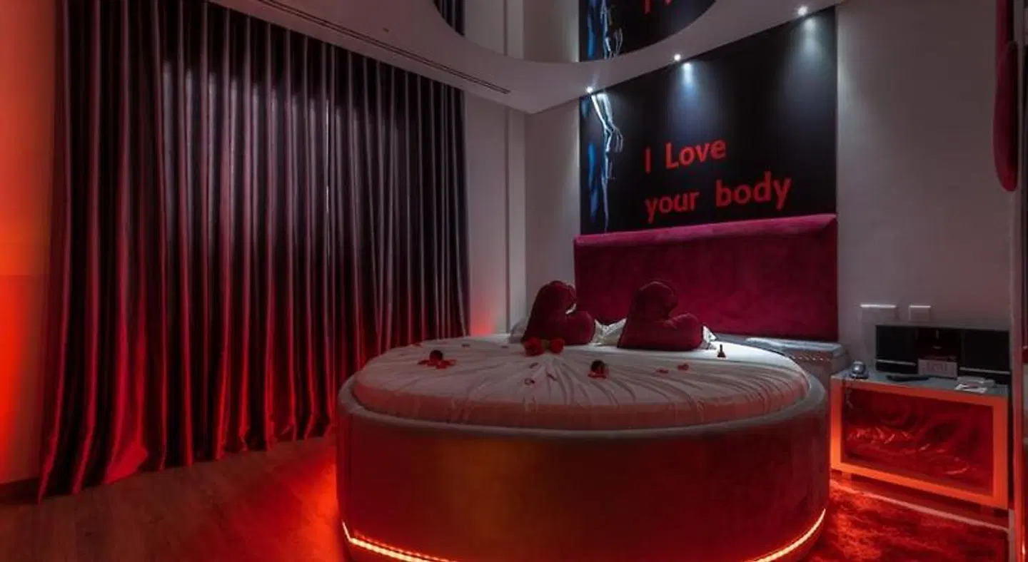 Motel Emocoes ROOM_EXAMPLE