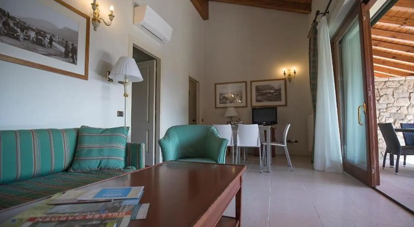 Apartments Golf Bogliaco Bar