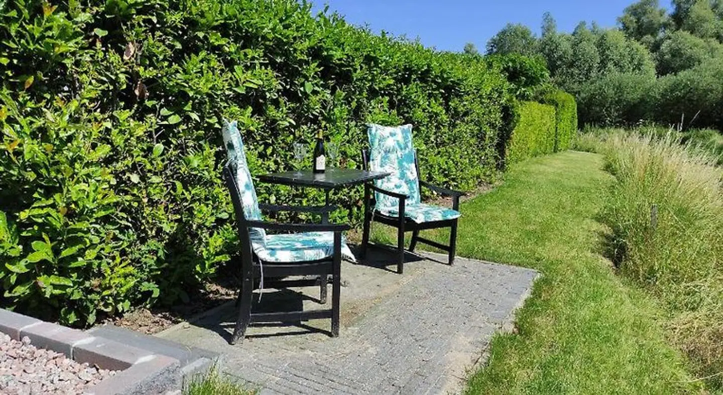 B&B Het Zwanennest Terrasse