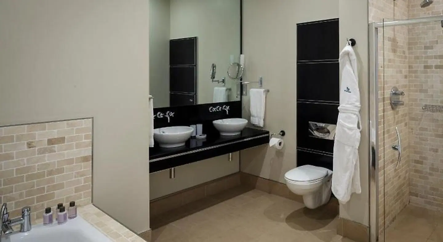 Bowood Spa & Golf Resort Badezimmer