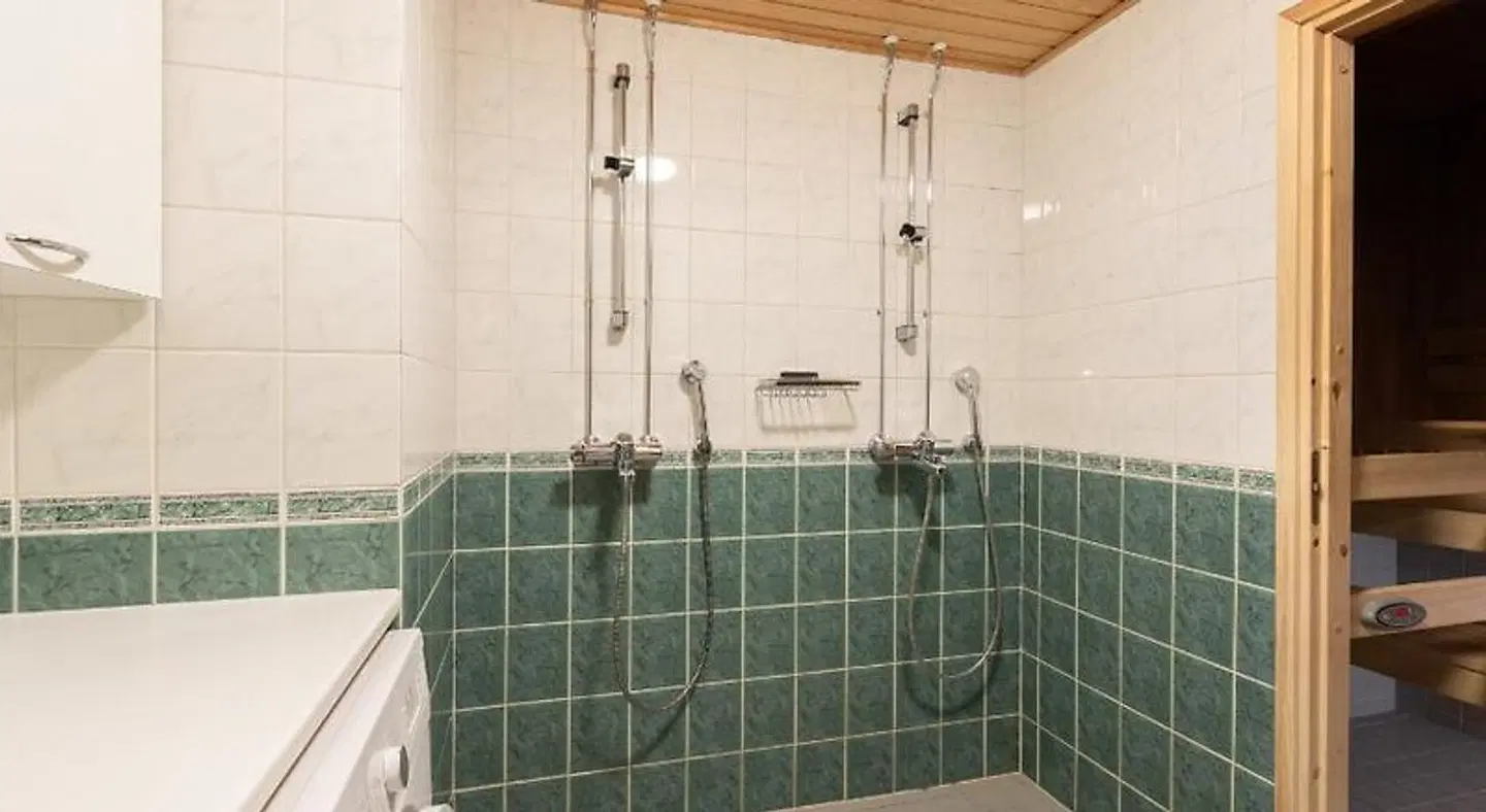 Levikaira Apartments Alpine Chalets Levin Kultarinne Badezimmer