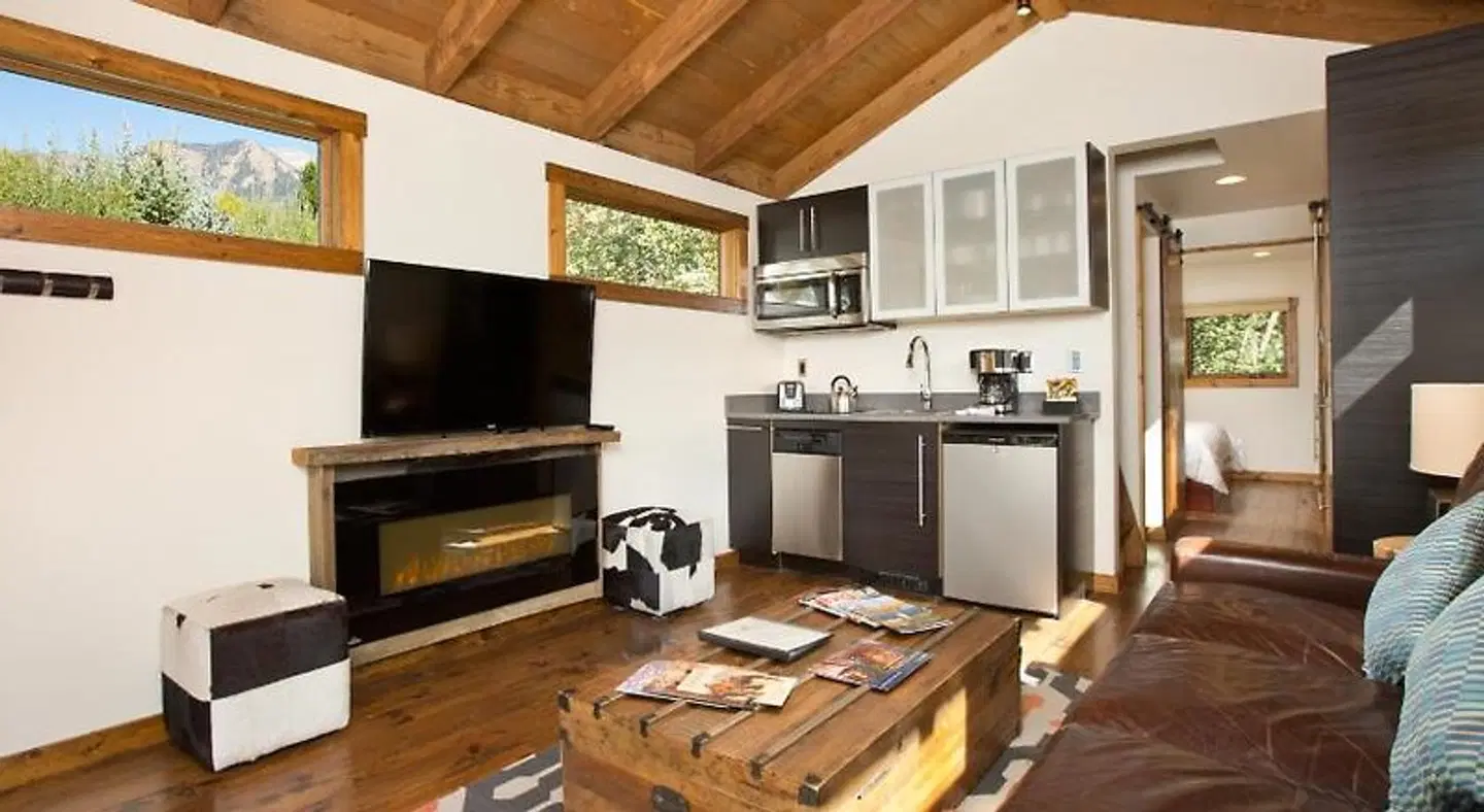 Fireside Resort ROOM_EXAMPLE