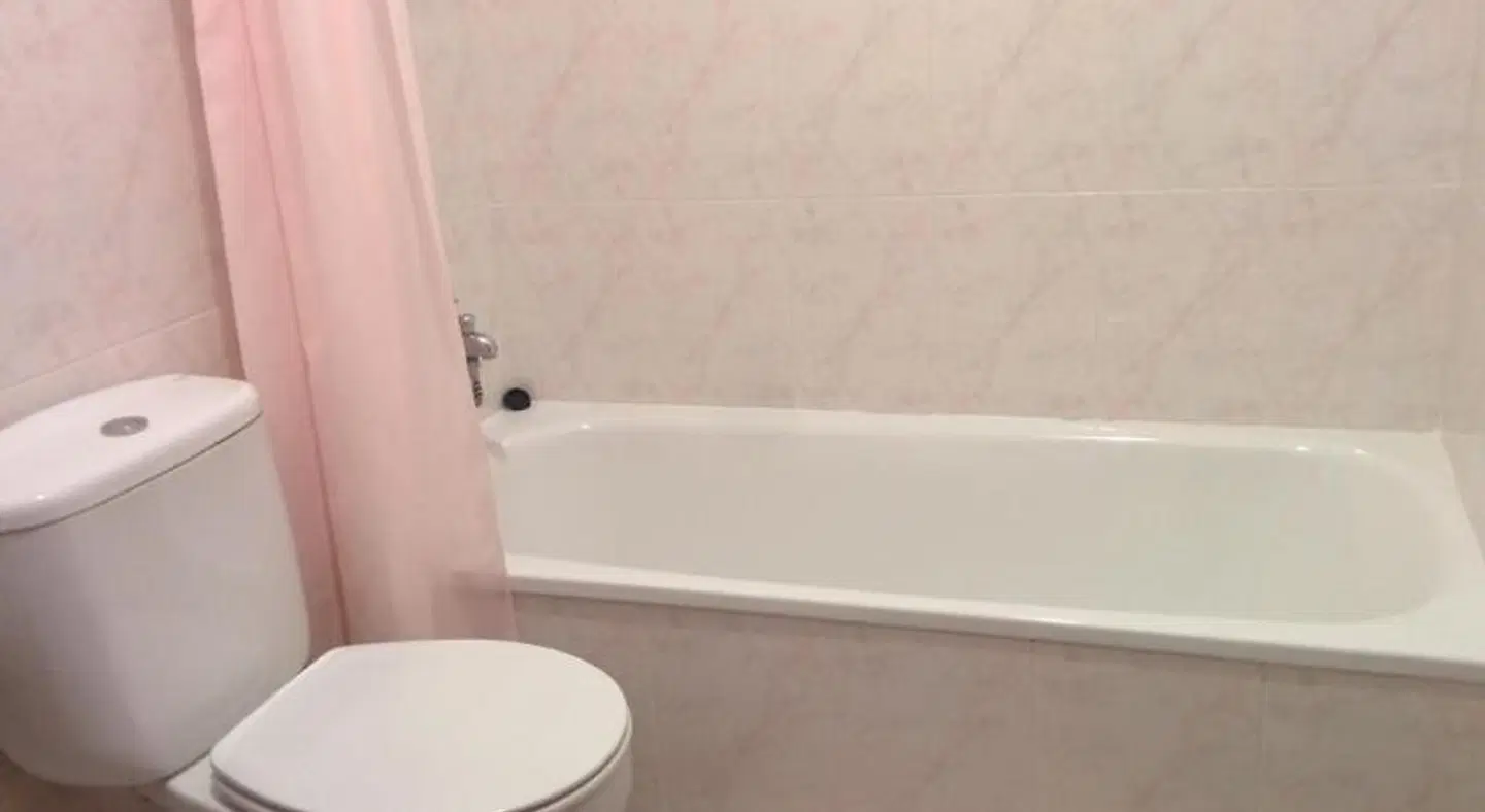 Pensión Egea II Badezimmer