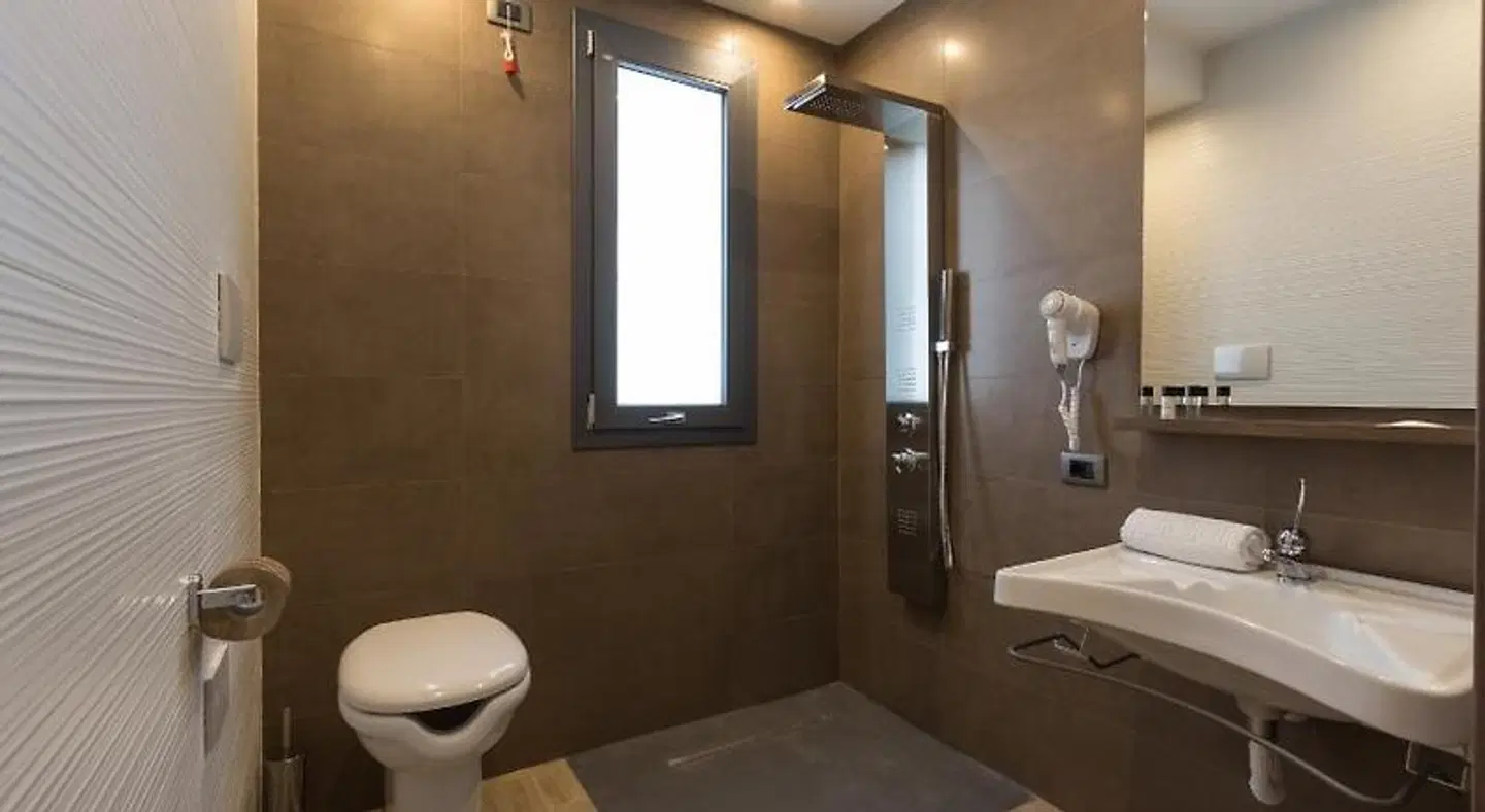 Giafra Rooms Badezimmer