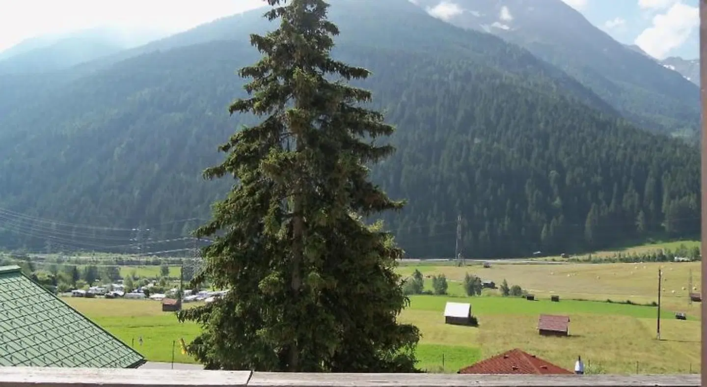 Hotel Schwarzer Adler EXTERIOR