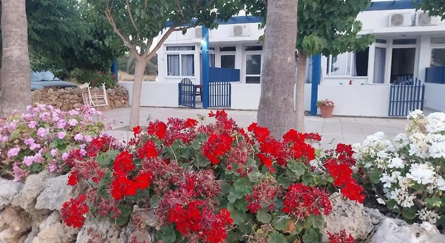 Amalia Apartments EXTERIOR
