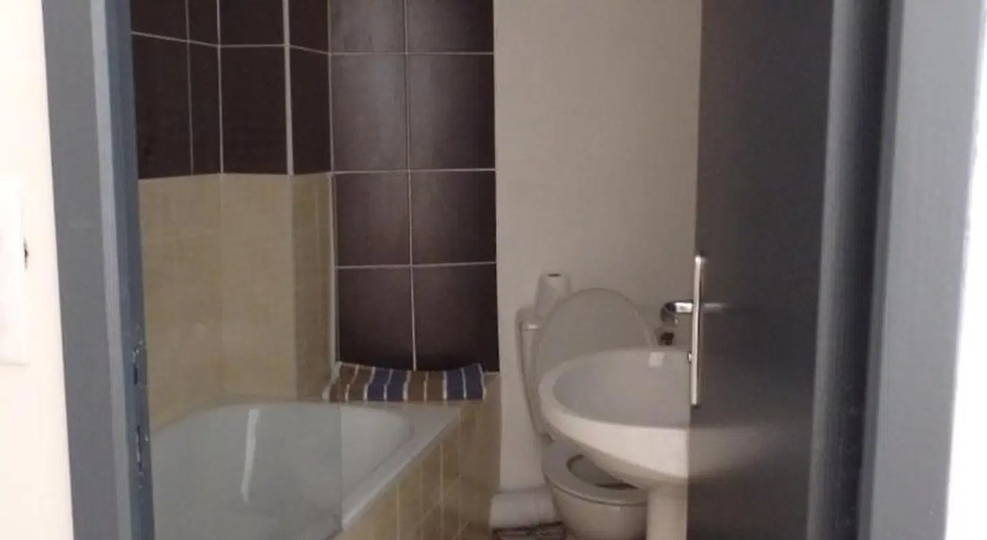 Le Merlanson Badezimmer
