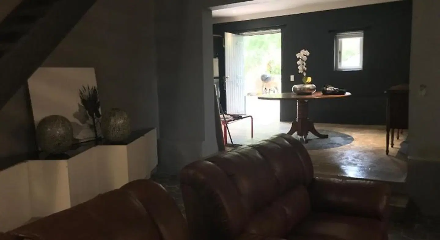 Ruby Rose ROOM_EXAMPLE
