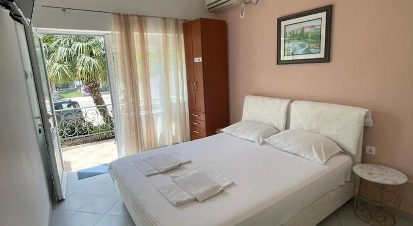 Apartments SoleMar2 ROOM_EXAMPLE