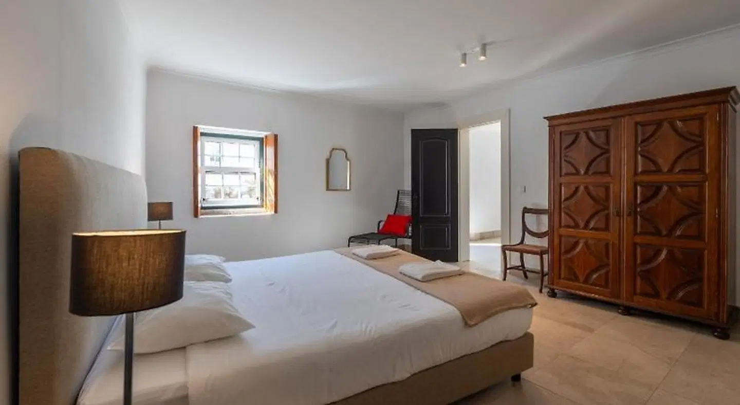 Cazal d'Oliveira ROOM_EXAMPLE
