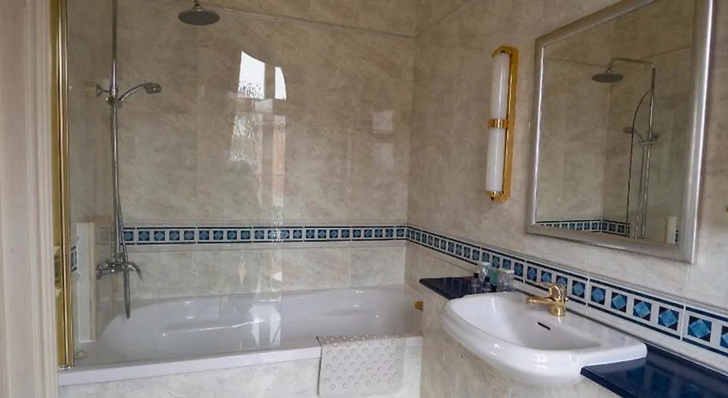 The Central Hotel Scarborough Badezimmer