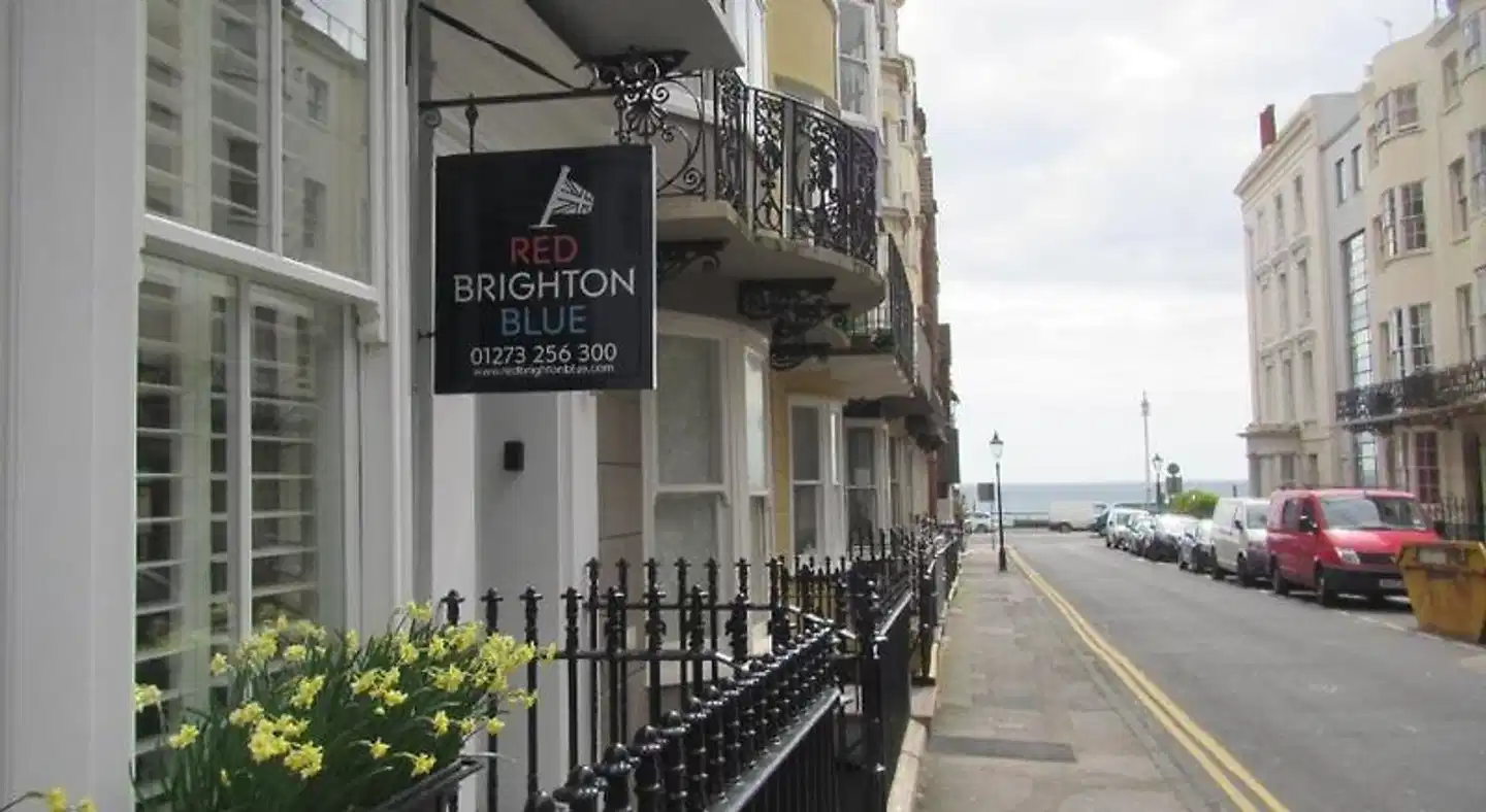Red Brighton Blue Aussenansicht