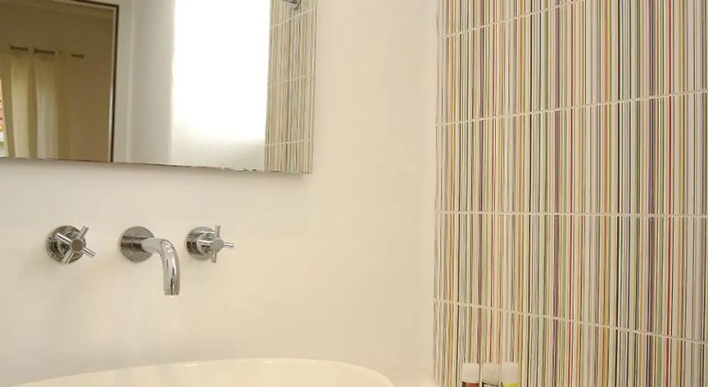 Kapetan Tasos Suites Badezimmer