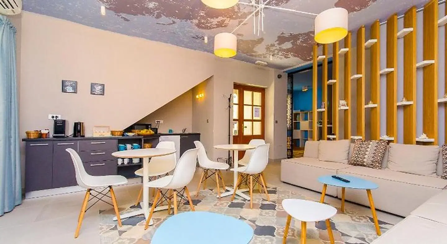 Hostel Dvor Restaurant