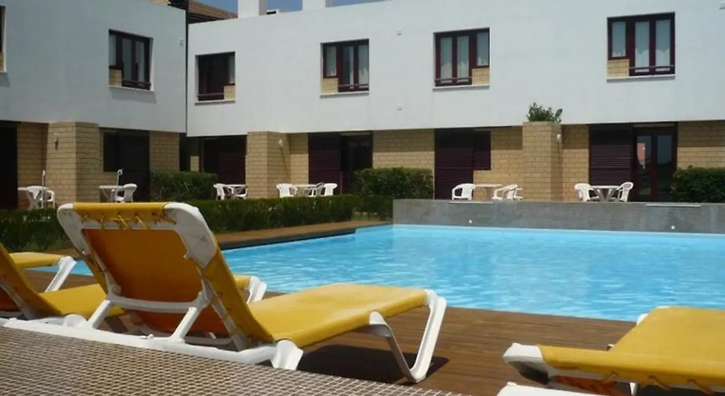Porto Covo Hotel Apartamento OUTDOOR_POOL