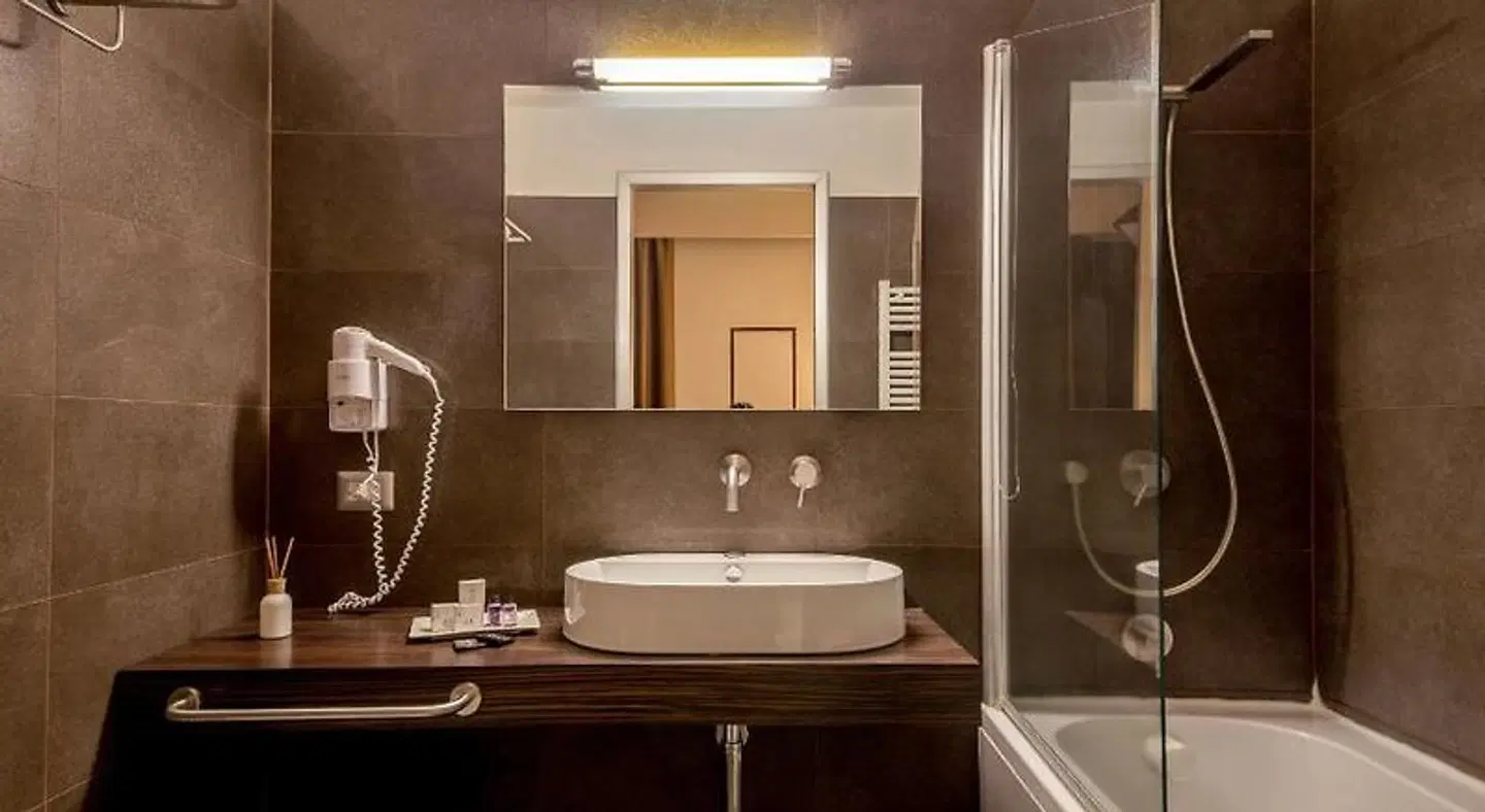 Park Hotel Sabina Badezimmer