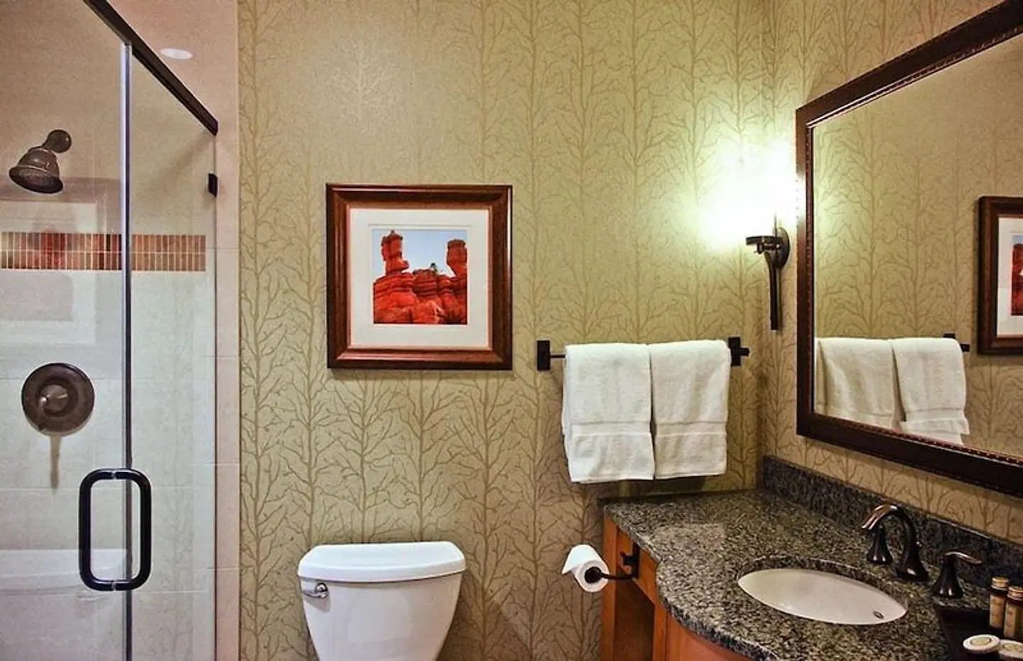 Brian Head Lodge Badezimmer