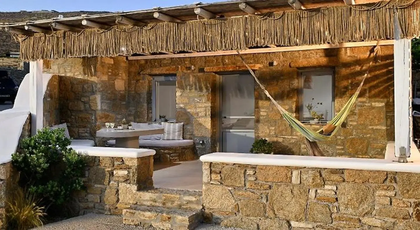 VLIA MAR Myconian Residences Bar