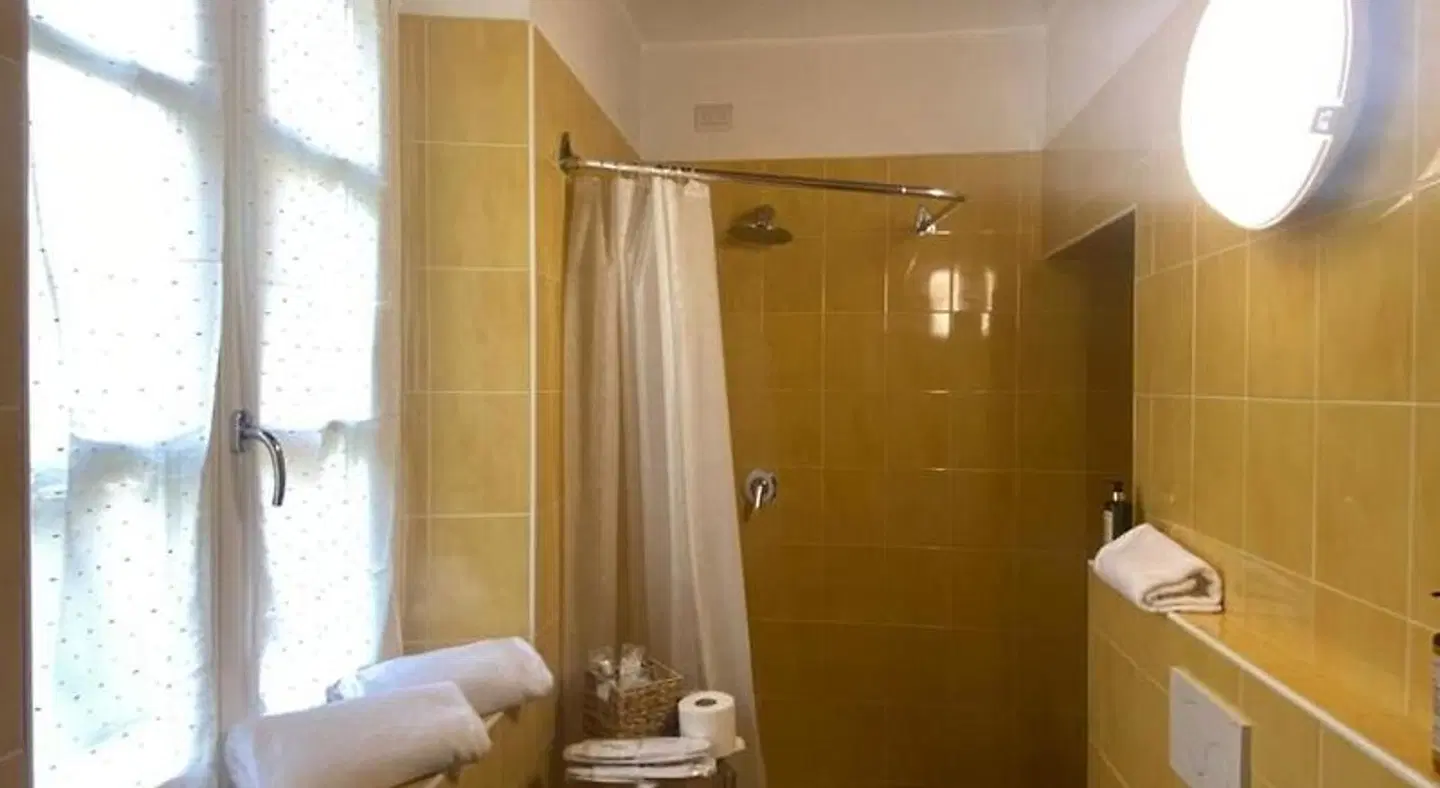 Cascina Mirandola Badezimmer