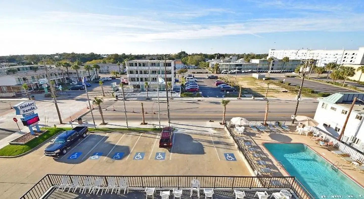 Holiday Sands North On the Boardwalk Pool