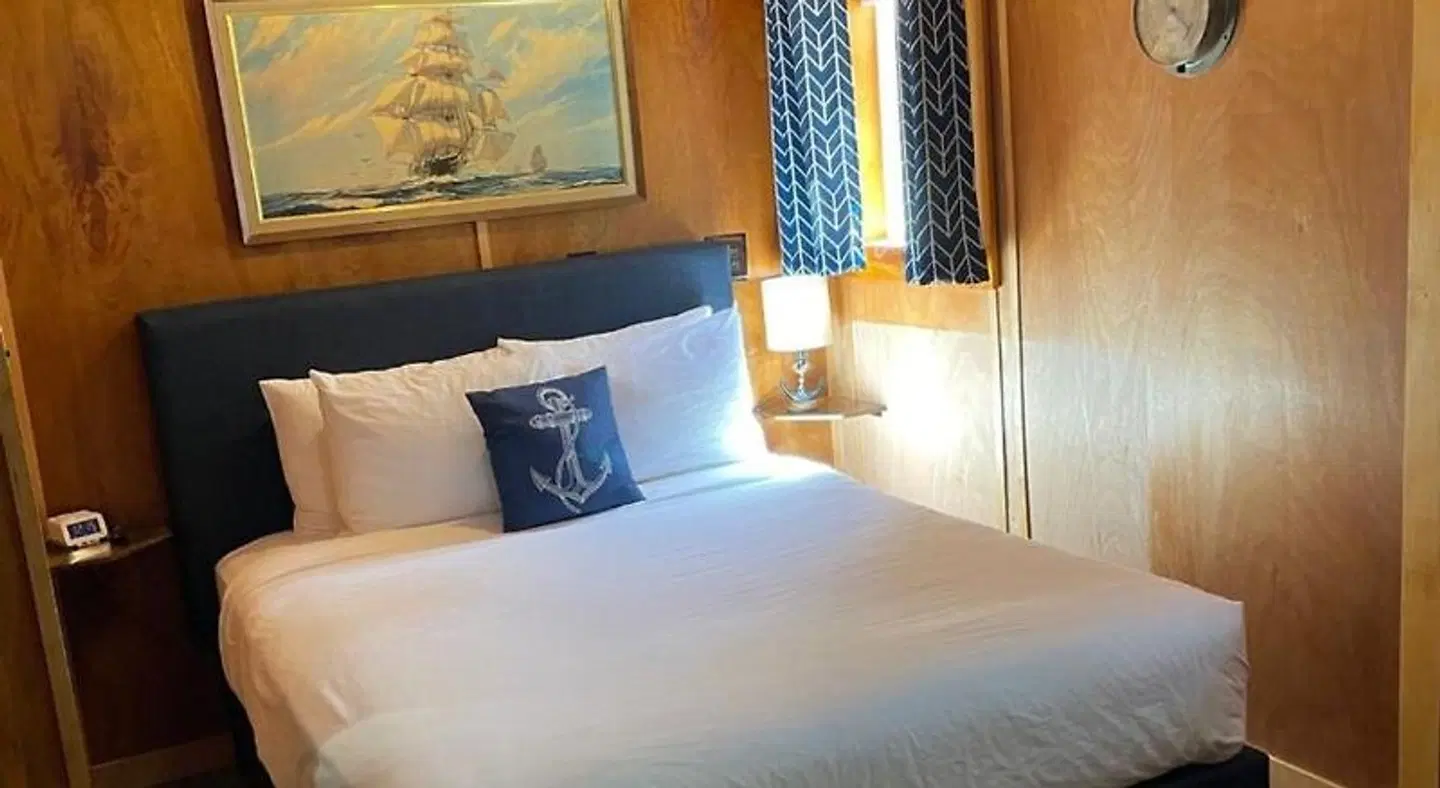 Anchor Inn Resort ROOM_EXAMPLE