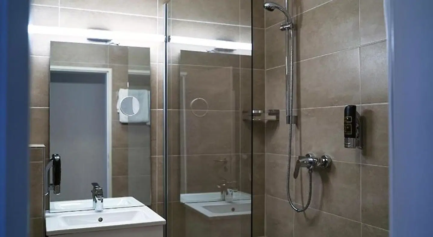 NP Hotel Königshof Badezimmer