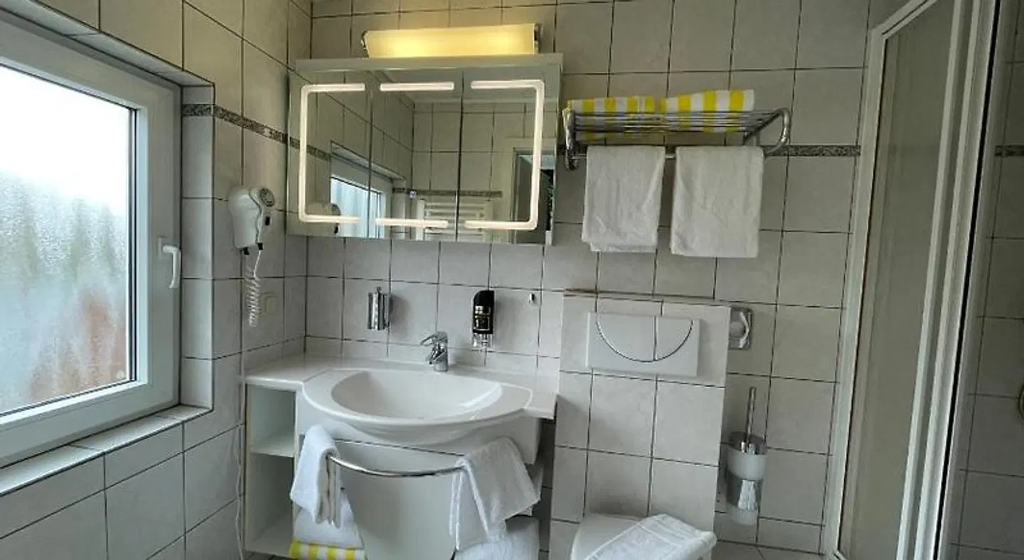 Hotel Paidion Badezimmer