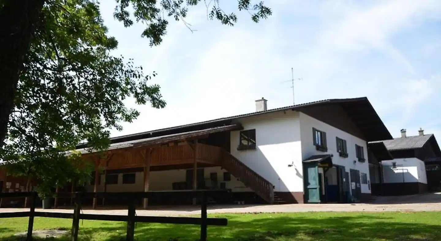 Hotel Reitzentrum Hausruckhof Aussenansicht