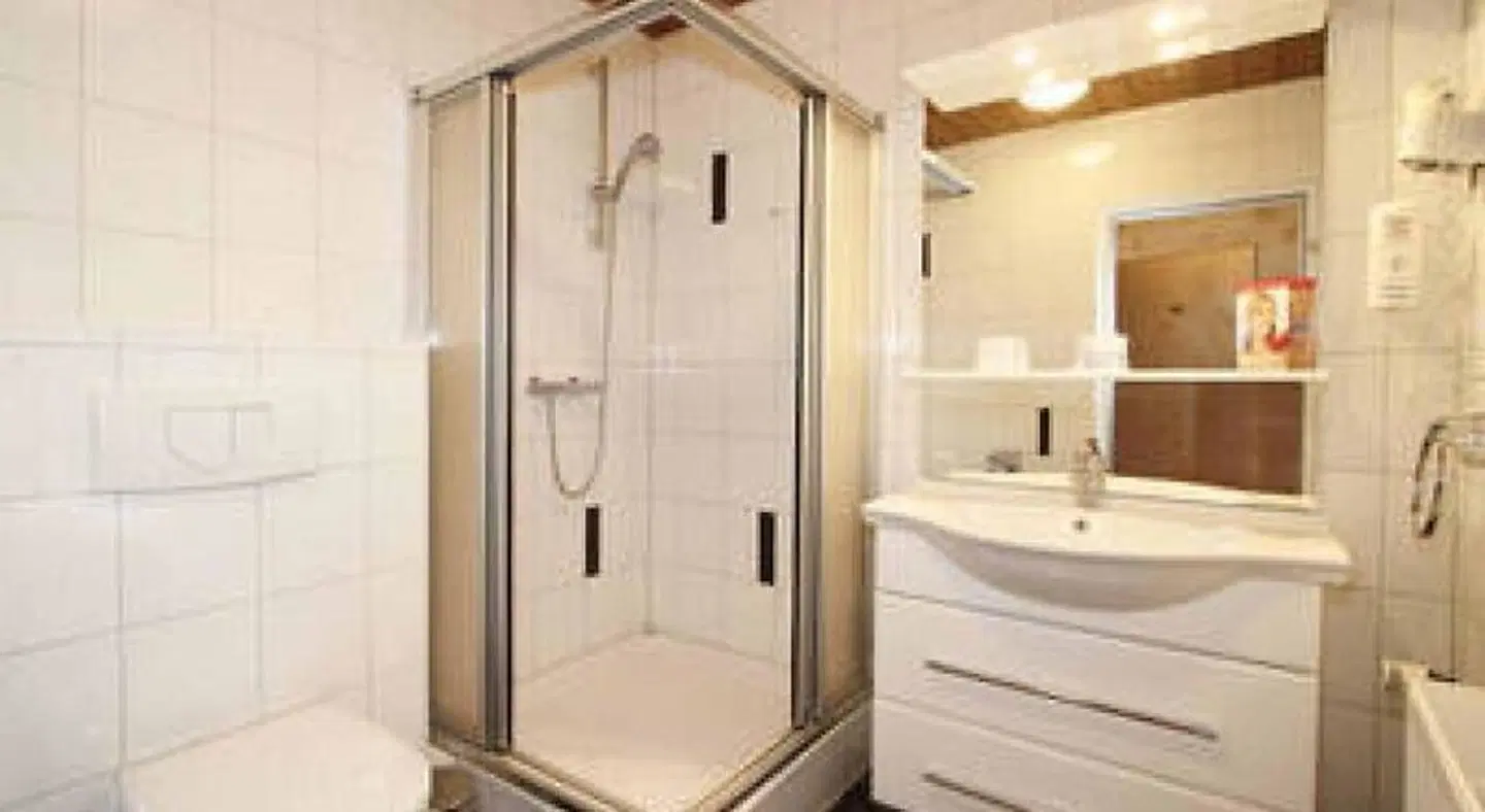 Am Sonnenhang Badezimmer