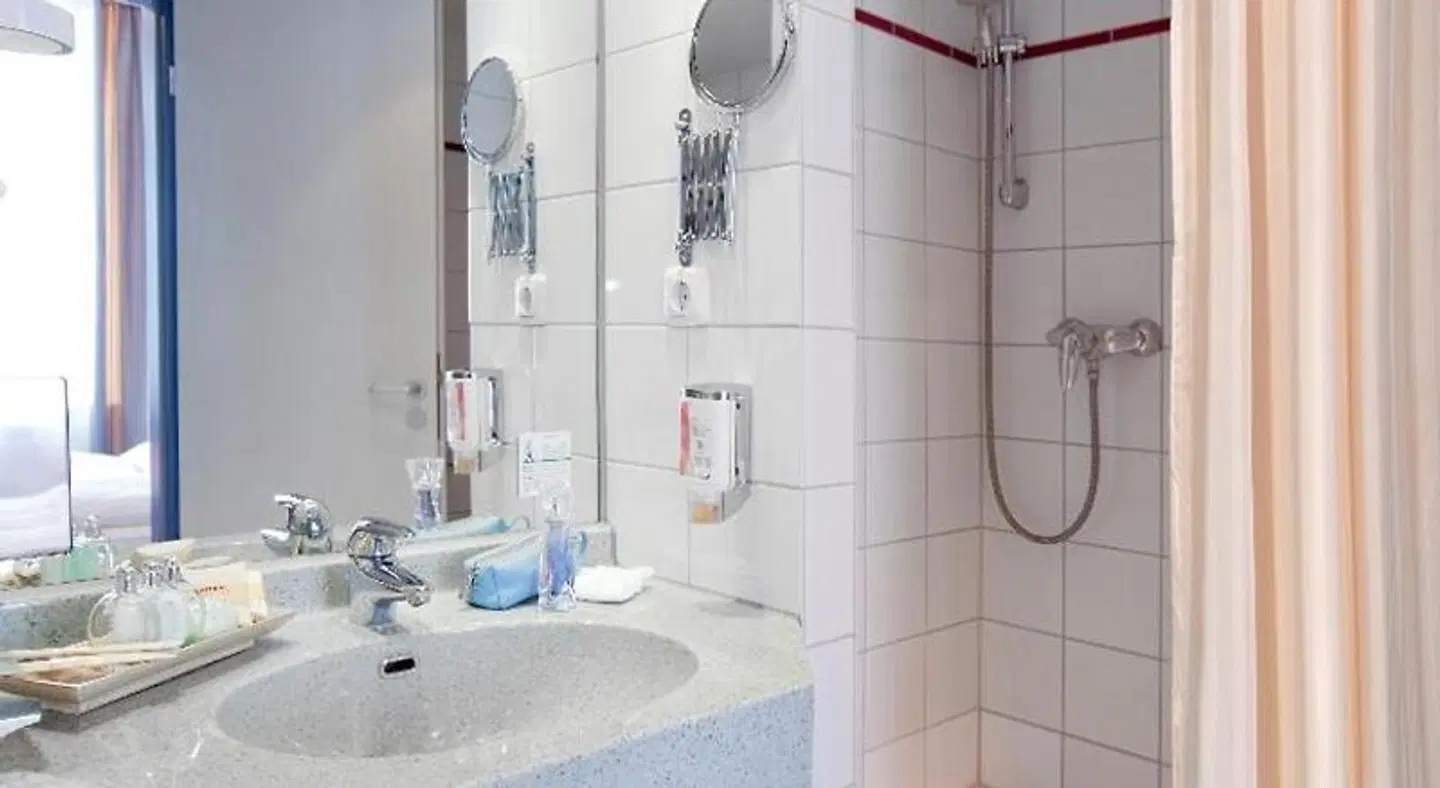 Vienna House Stadt Hamburg Wismar Badezimmer