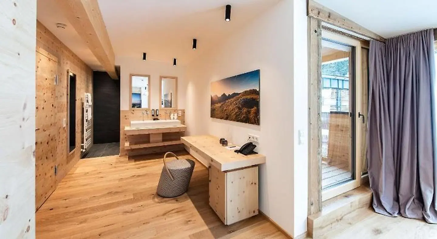 ALMGUT - Mountain Wellness Hotel ROOM_EXAMPLE