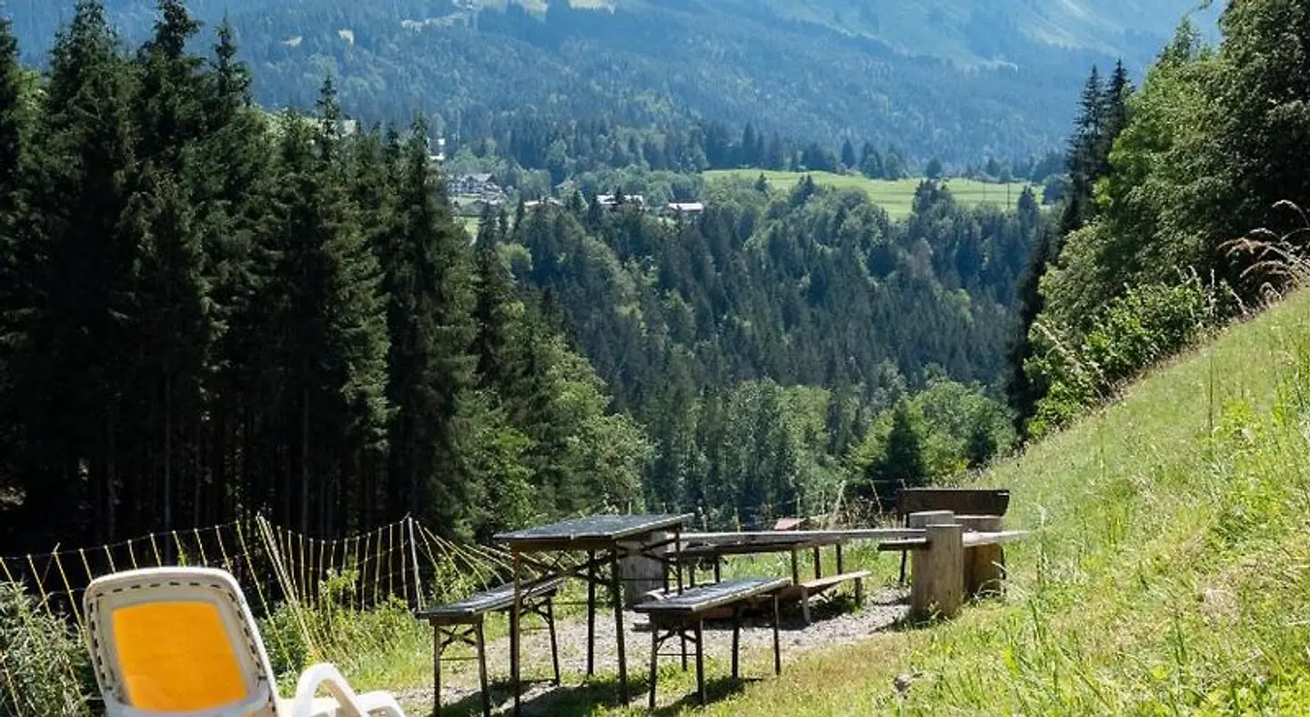 Oberstdorf Hostel Terrasse