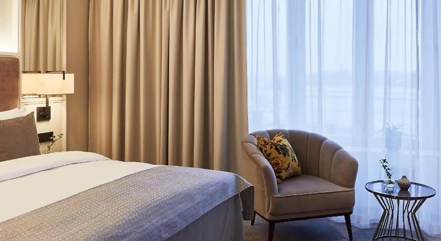 Bank Hotel, a Member of Small Luxury Hotels ROOM_EXAMPLE