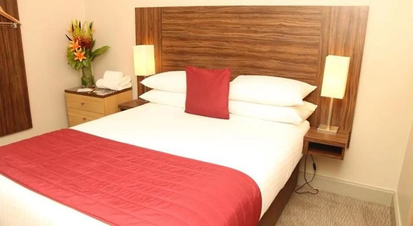 PREMIER SUITES PLUS Bristol Cabot ROOM_EXAMPLE