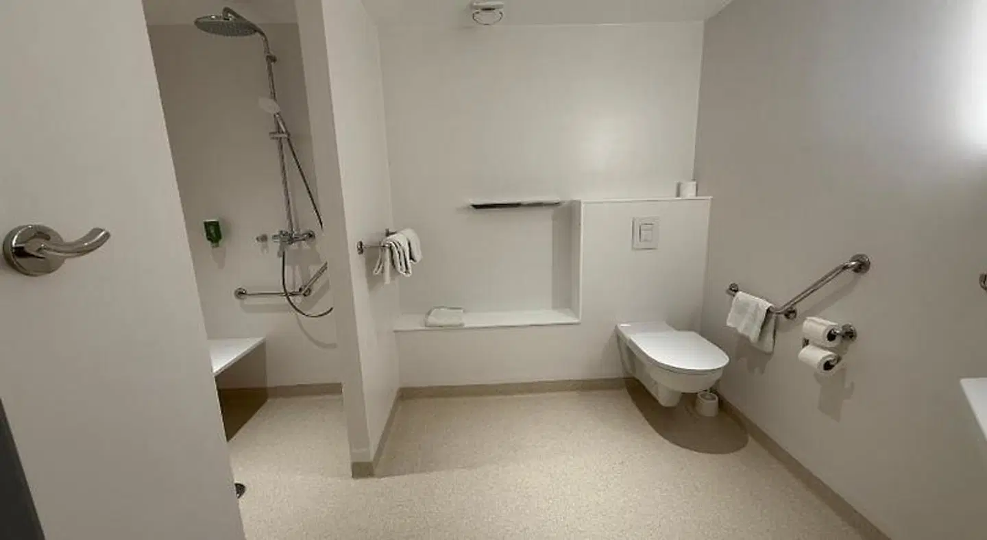 Comfort Hotel Strasbourg - Montagne Verte Badezimmer