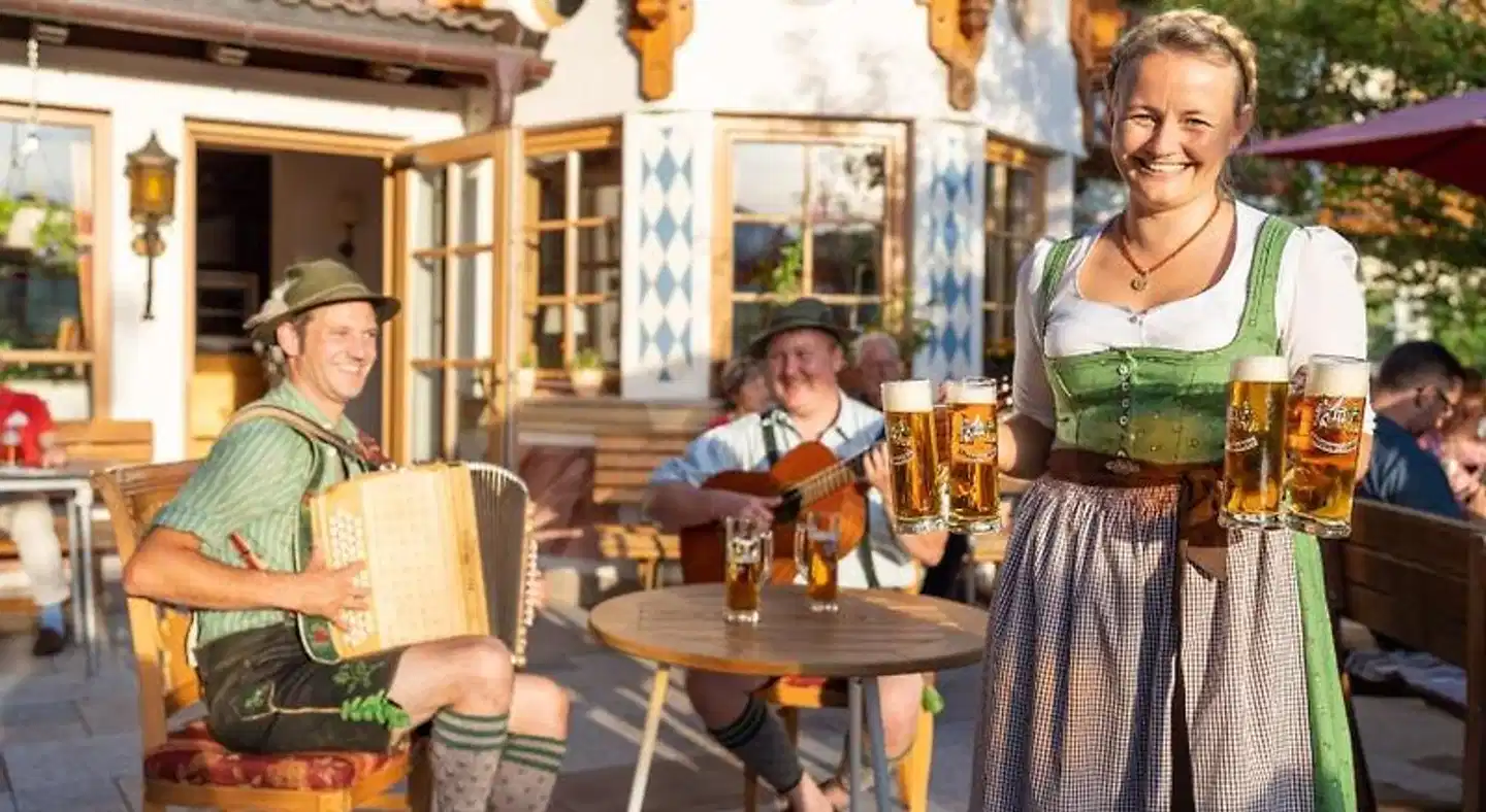 Alpenhof Personen