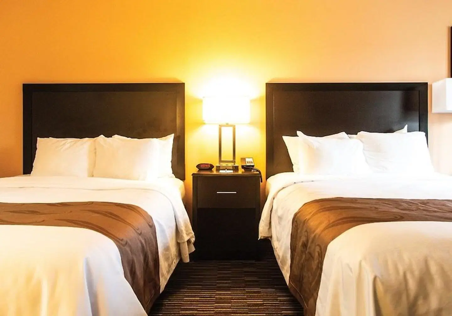 Cottage Grove Inn ROOM_EXAMPLE