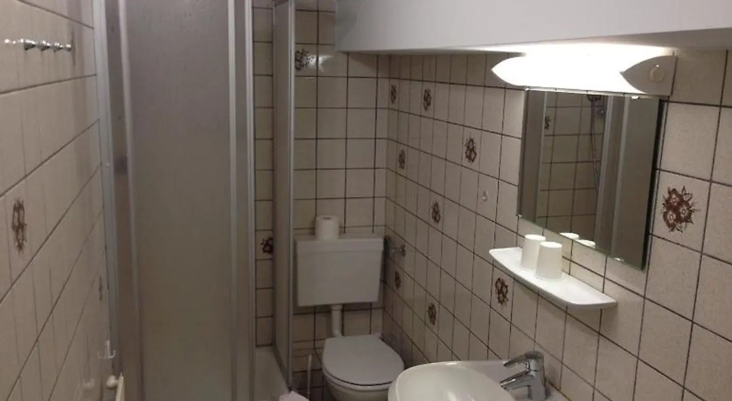 Hotel und Cafe Panorama Badezimmer