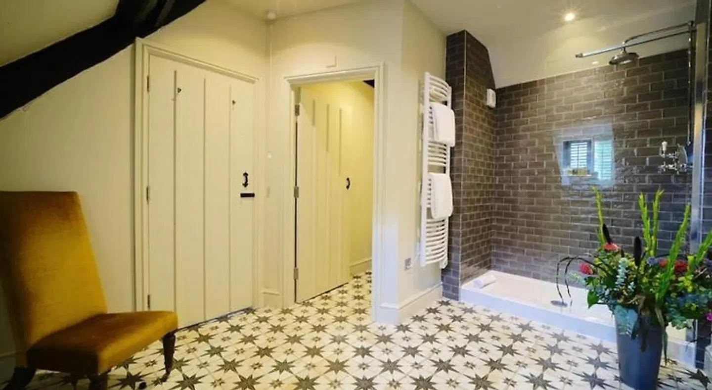 The Bull Hotel ROOM_EXAMPLE
