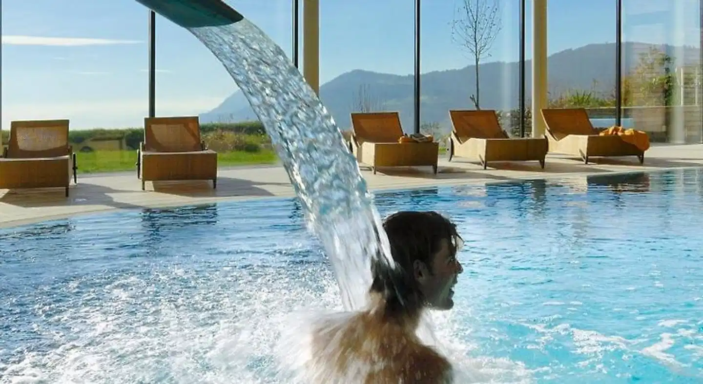 Wellnesshotel Linde Hallenbad