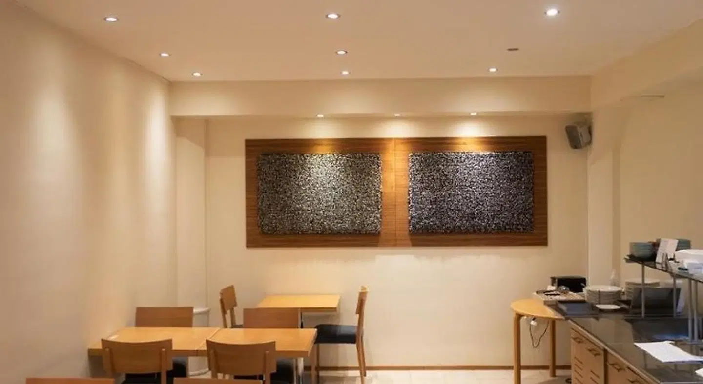Homeland LOUNGE_LOBBY