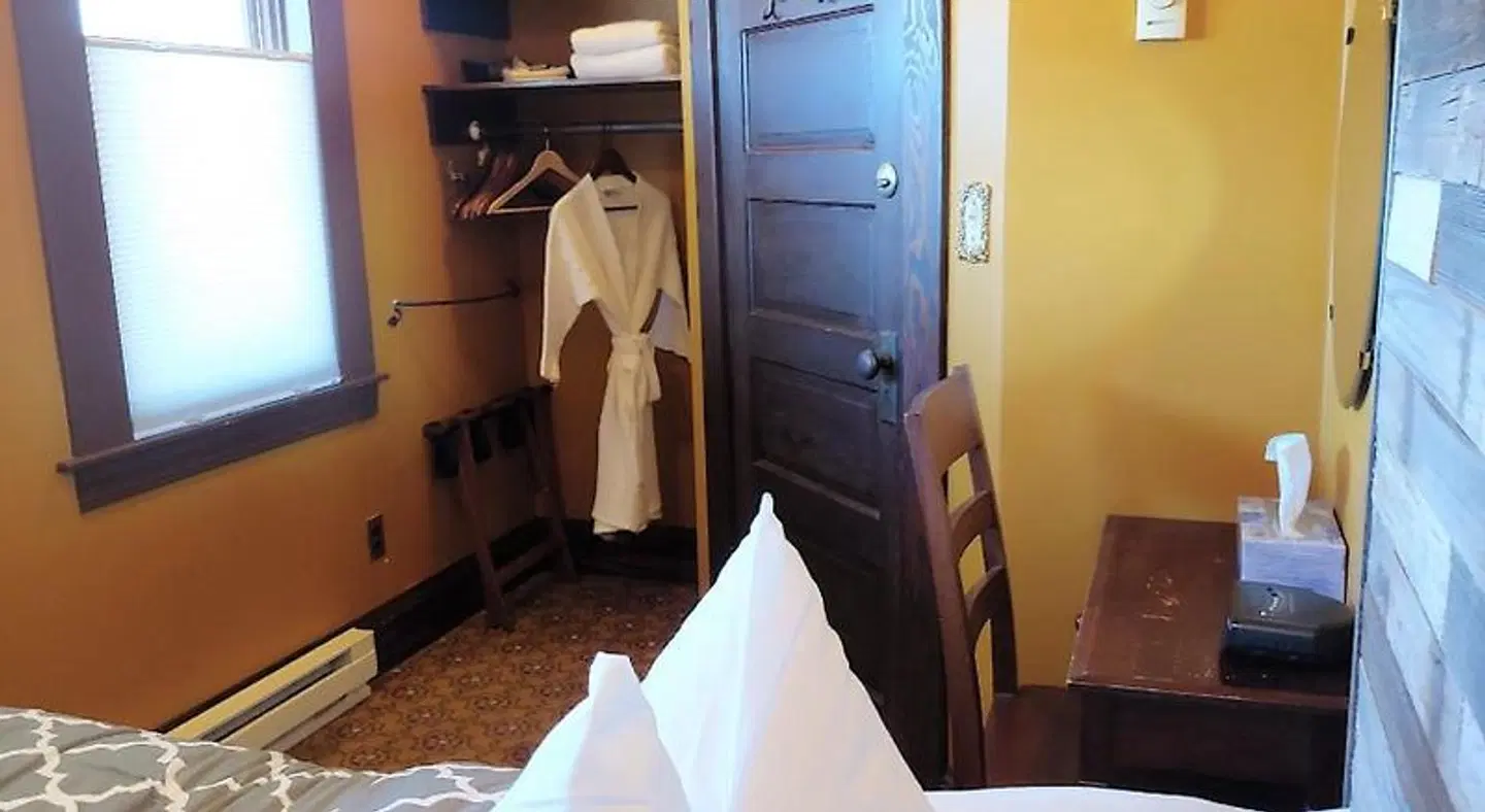 Bluebird Guesthouse ROOM_EXAMPLE