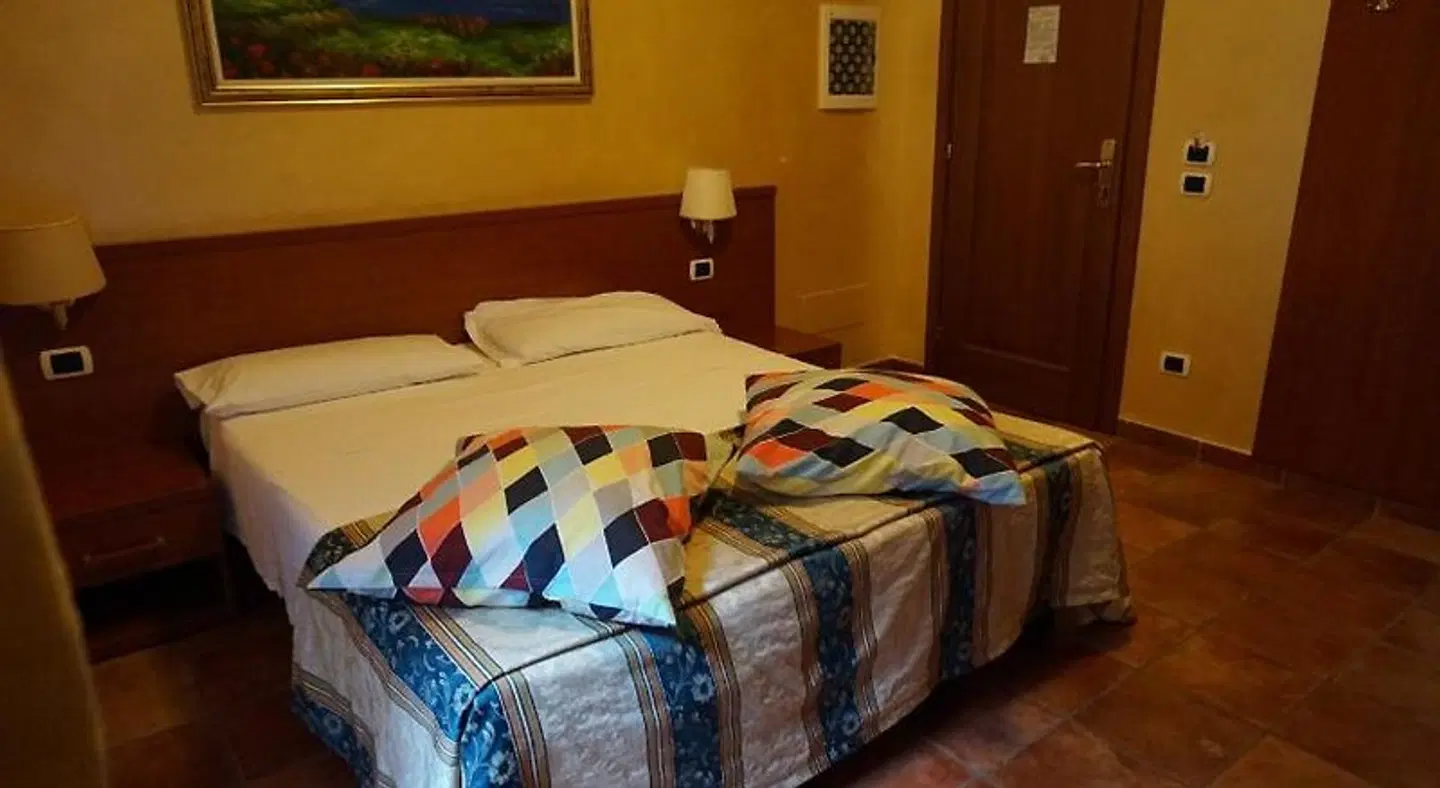 Hotel Maryelen 2 ROOM_EXAMPLE