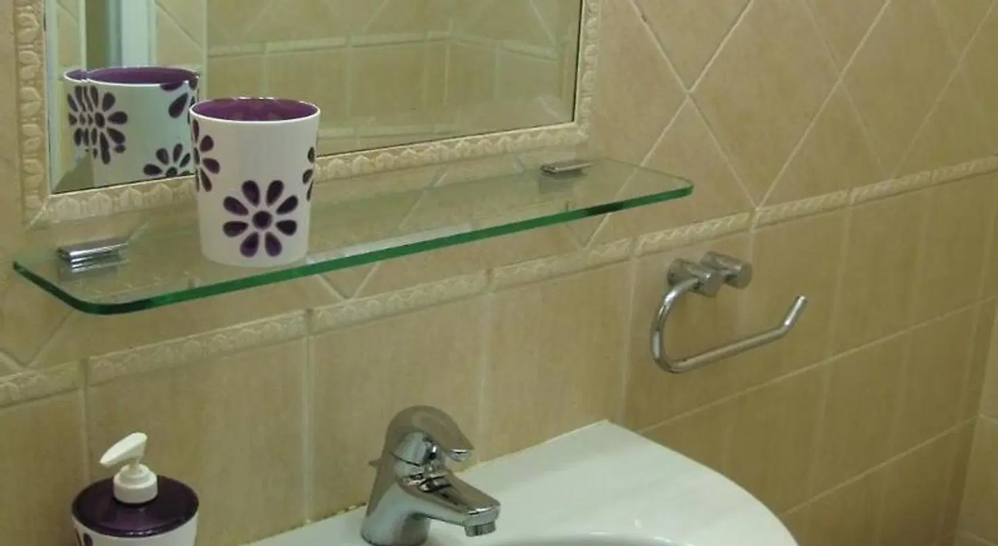 Nakissa Inn Badezimmer