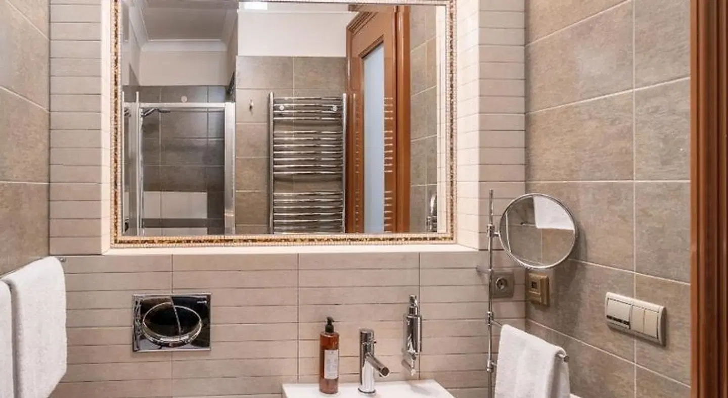 3 Epoques Apartments by Prague Residences Badezimmer